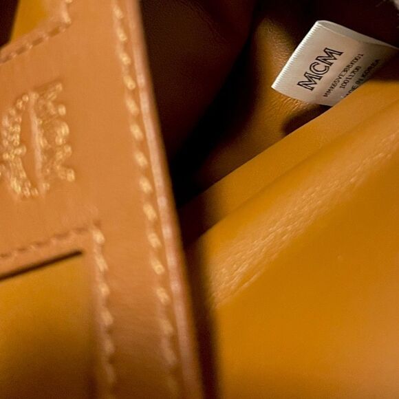 MCM Blk/Gry Monogram Stark Side Studs Backpack in Visetos |Size: 42.5cm| - Picture 15 of 16